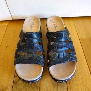 Clark's leather black multicolored criss cross slides, Size 8, very good conditi